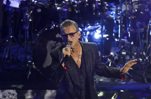 Sänger Dave Gahan bei einem Auftritt von Depeche Mode im Rahmen des Sanremo-Festivals im Februar 2023. Foto: IMAGO/ZUMA Wire/Sheila Gallerani