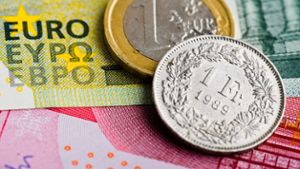 Im Gegensatz zu vielen Ländern in Europa hat die Schweiz als Währung nicht den Euro, sondern die Schweizer Franken.