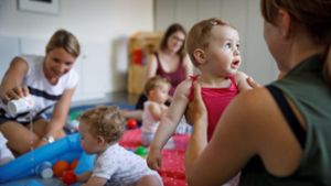 Ein guter Start ins Leben – wie dieser gelingt, darum geht es in vielen Kursen der Familienbildungsstätte Waiblingen. Foto: FBS Waiblingen