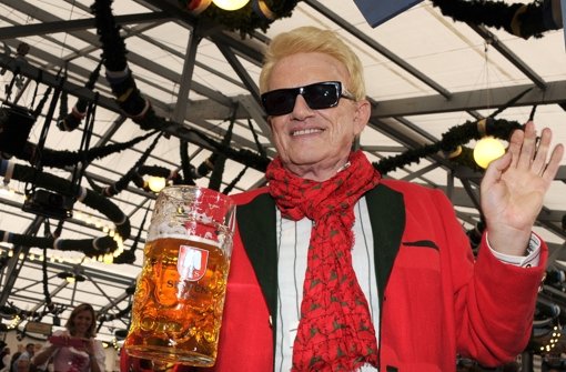 Heino und viele andere Prominente statteten der Wiesn in München zum Auftakt einen Besuch ab. Foto: dpa