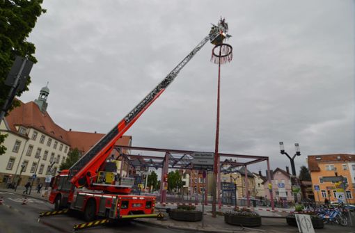Der Wilhelm-Geiger-Platz ist für die Dauer des Einsatzes gesperrt gewesen. Foto: Andreas Rosar Fotoagentur-Stuttg