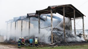 Der Brand brach auf einem Bauernhof in Trossingen aus. Foto: dpa/Silas Stein