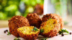 Vegane Falafel sowie vegetarische Nuggets wurden zurückgerufen. (Symbolbild) Foto: Shutterstock/Martin Rettenberger