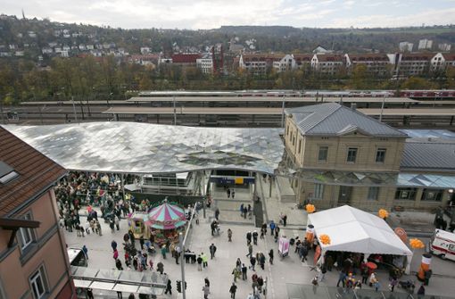 Nach Feiern – wie hier bei der Einweihung des neuen Zentralen Omnibusbahnhofs – ist derzeit niemandem in Esslingen zumute, der sich mit dem ÖPNV beschäftigt. Foto: Horst Rudel