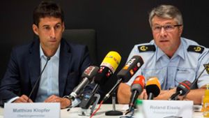 Oberbürgermeister Matthias Klopfer (links)und Aalens Polizeipräsident Roland Eisele bei der Pressekonferenz am Montag. Foto: dpa