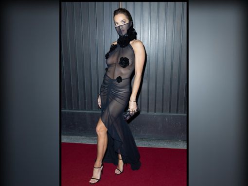 Für die Vogue-Party in London hatte Rita Ora ein sehr freizügiges Outfit gewählt. Foto: IMAGO/i Images