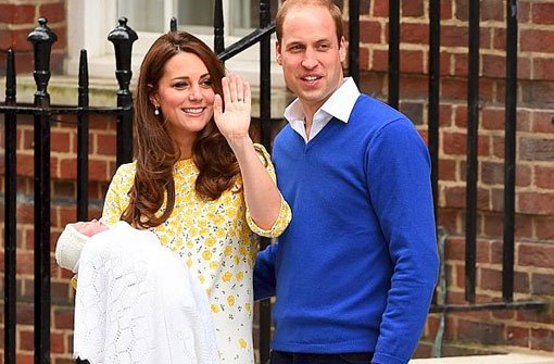 Ein erster Blick auf das neugeborene Royal Baby: Herzogin Kate hat mit ihrer Tochter noch am Tag der Geburt die Klinik verlassen und ist mit Prinz William in ihre Stadtwohnung gefahren. Foto: Getty Images