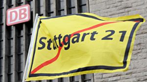 Seit vielen Jahren wird gegen das Bahnprojekt Stuttgart 21 demonstriert. Foto: dpa