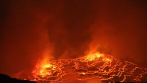 Höllenglut: Aus den Tiefen der Erde tritt flüssiges Gestein, die sogenannte Lava, an die Oberfläche. Foto: dpa