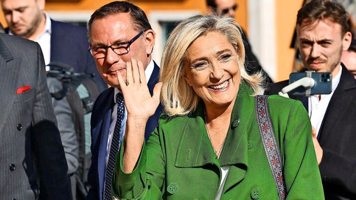 Rechte Parteien in Europa: AfD wird für Le Pen zum  lästigen Wadenbeißer