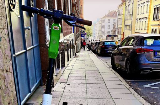 Die E-Roller sind praktisch für kurze Distanzen in der Stadt. Foto: Tatjana Eberhardt