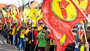 Bei den Demonstrationen unterschiedlicher Gruppen in Stuttgart könnten massive Konflikte drohen. Foto: Martin Stollberg