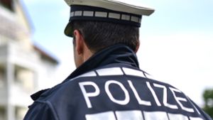 Polizisten informierten das Jugendamt. (Symbolbild) Foto: dpa/Uwe Anspach
