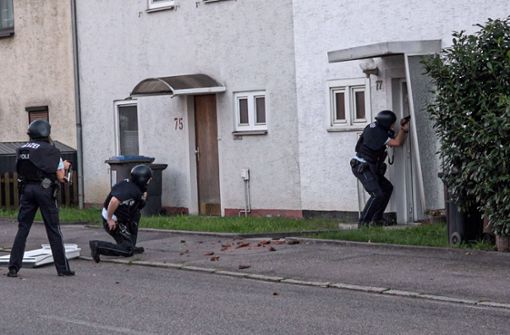 Die alarmierten Polizisten konnten den betrunkenen 36-Jährigen schließlich festnehmen. Foto: 7aktuell.de/Simon Adomat/7aktuell.de | Simon Adomat