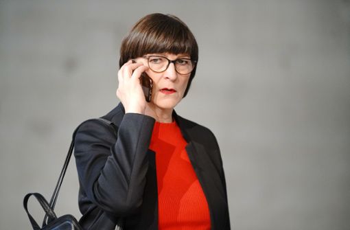 Saskia Esken macht dem Koalitionspartner Angebote. Foto: dpa/Michael Kappeler