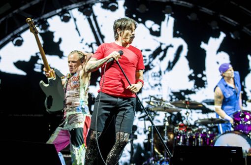 Die Red Hot Chili Peppers 2018, noch ohne John Frusciante (von links): Flea, Anthony Kiedis, Chad Smith Foto: imago/Fotoarena/Emerson Santos