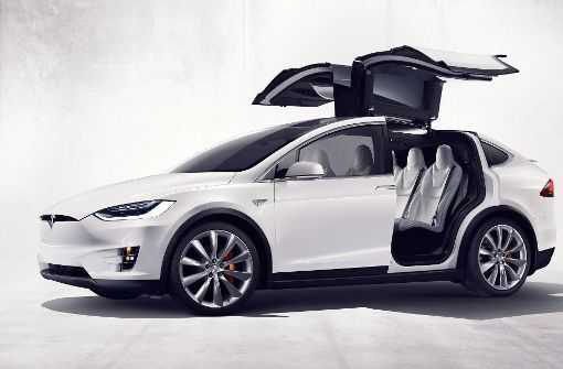 Den Tesla Model X soll Daimler bei Autovermieter Sixt für mehrere Wochen geliehen haben. Foto: TESLA MOTORS / HANDOUT