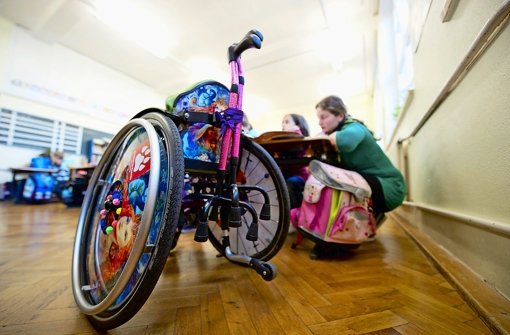 Schulwahl soll nicht mehr am Rollstuhl hängen Foto: dpa