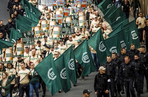 In Plauen sind zum 1. Mai Neonazis durch die Straßen gezogen. Foto: Getty Images