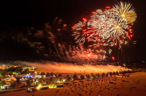 Auch 2022 lockte „Flammende Sterne“ zahlreiche Besucher und 30 Feuerwerksfirmen an. Foto: 7aktuell.de/Daniel Jüptner