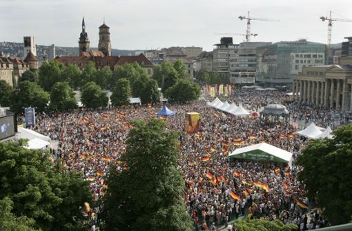 So war es 2006: WM-Party auf dem Schlossplatz. Foto: Pressefoto Horst Rudel/Horst Rudel