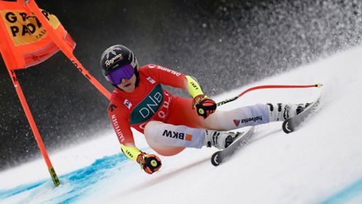 Hat in dieser Saison zum zweiten Mal den Gesamtweltcup gewonnen: Lara Gut Behrami aus der Schweiz. Foto: Gabriele Facciotti/AP/dpa