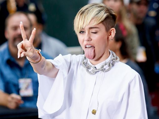 Sängerin Miley Cyrus war bereits als Kind ein Megastar, verdiente Millionen. Foto: Debby Wong / Shutterstock.com