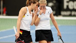 Mussten sich im Doppel geschlagen geben: Andrea Petkovic (li.) und Anna-Lena Grönefeld Foto: dpa-Zentralbild
